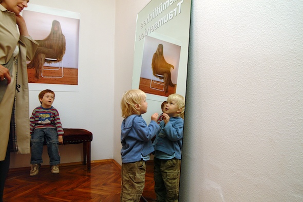 Because Every Hair is Different (Weil jedes Haar anders ist!)