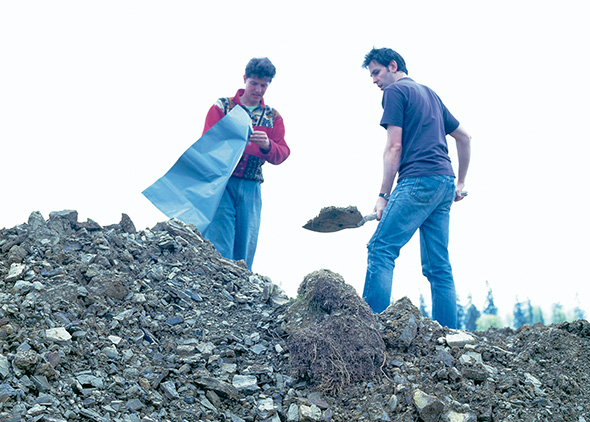 Roman Vasseur: 500 Pounds of Common Earth, 2000